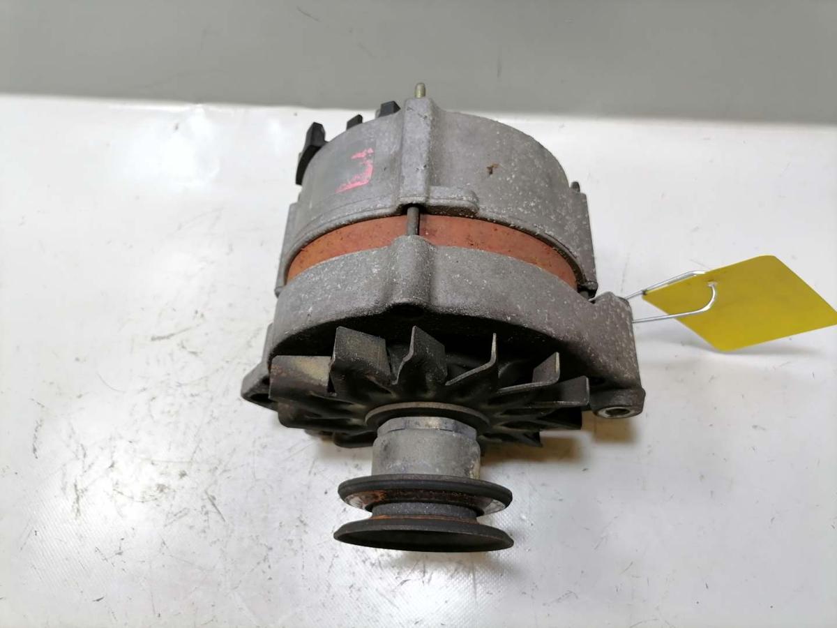 VW Passat 35I B3 original Lichtmaschine Generator 1.8 66kw Bj.1988